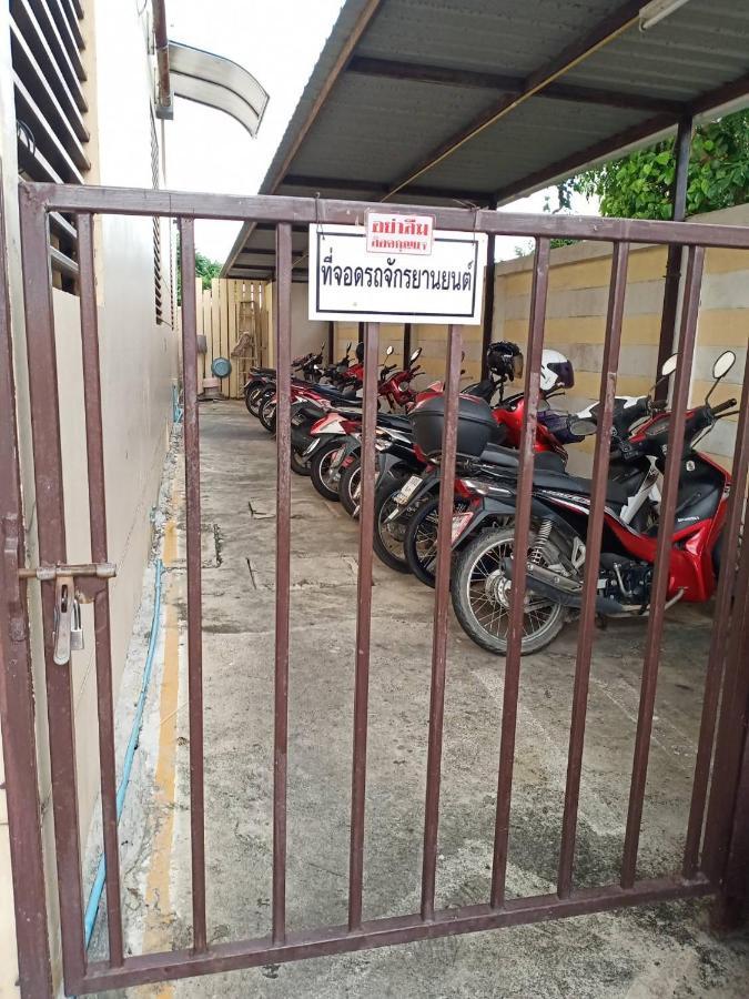 โสดาอพาร์ทเม้นท์​ Apartment Ban Lam Phak Kut Ngoại thất bức ảnh